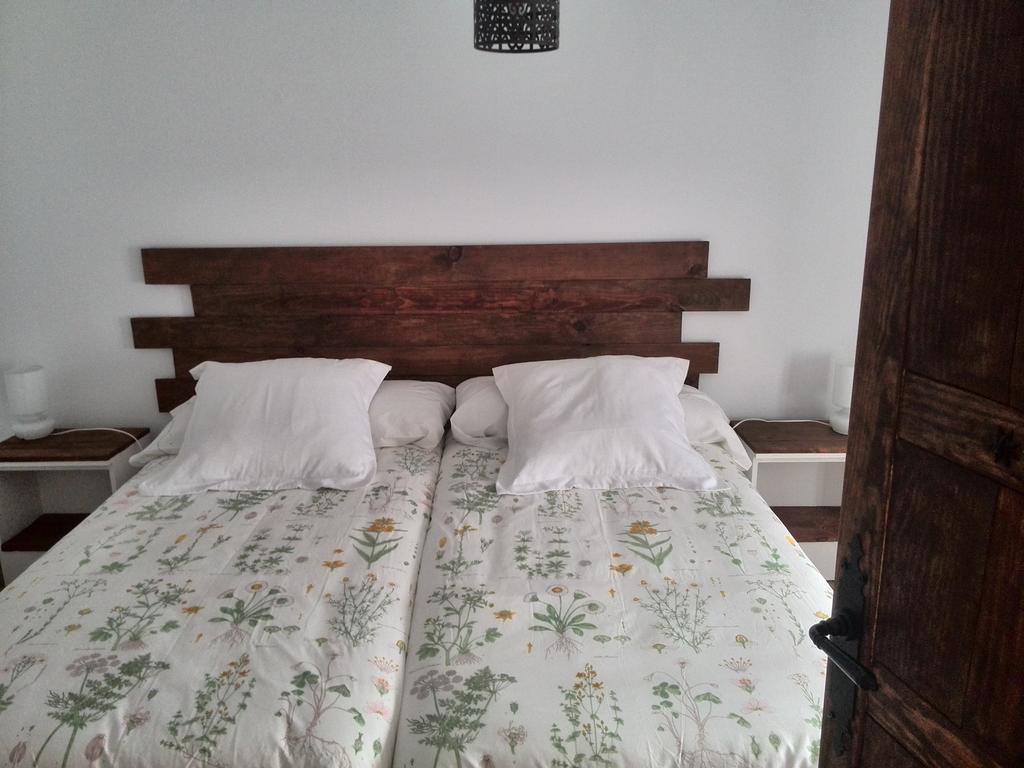Nido Menas Villa Torrejón el Rubio Exteriör bild