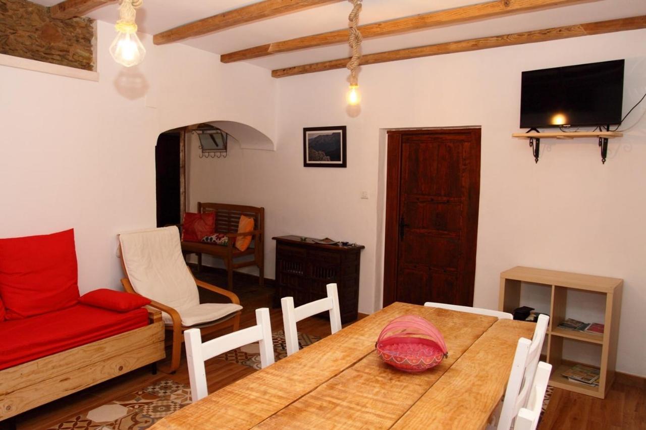 Nido Menas Villa Torrejón el Rubio Exteriör bild