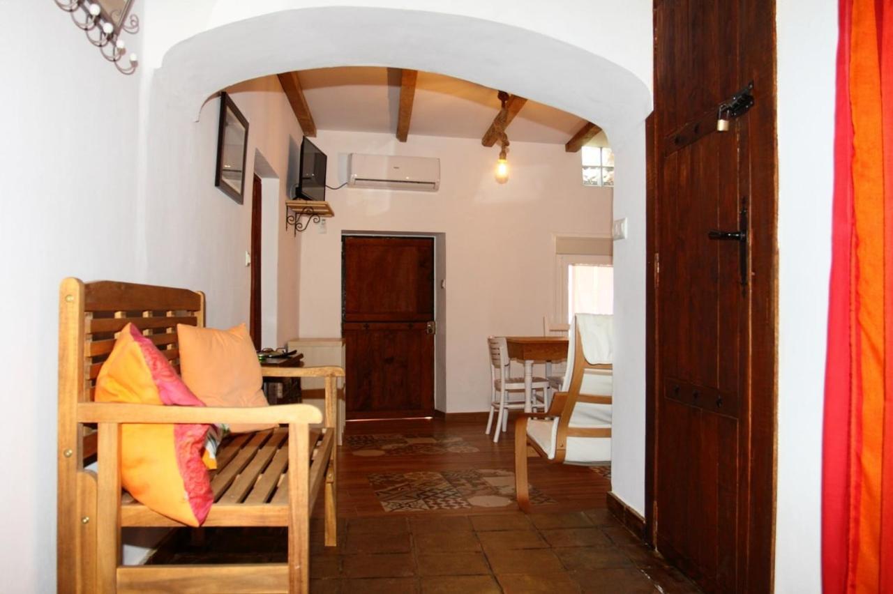 Nido Menas Villa Torrejón el Rubio Exteriör bild